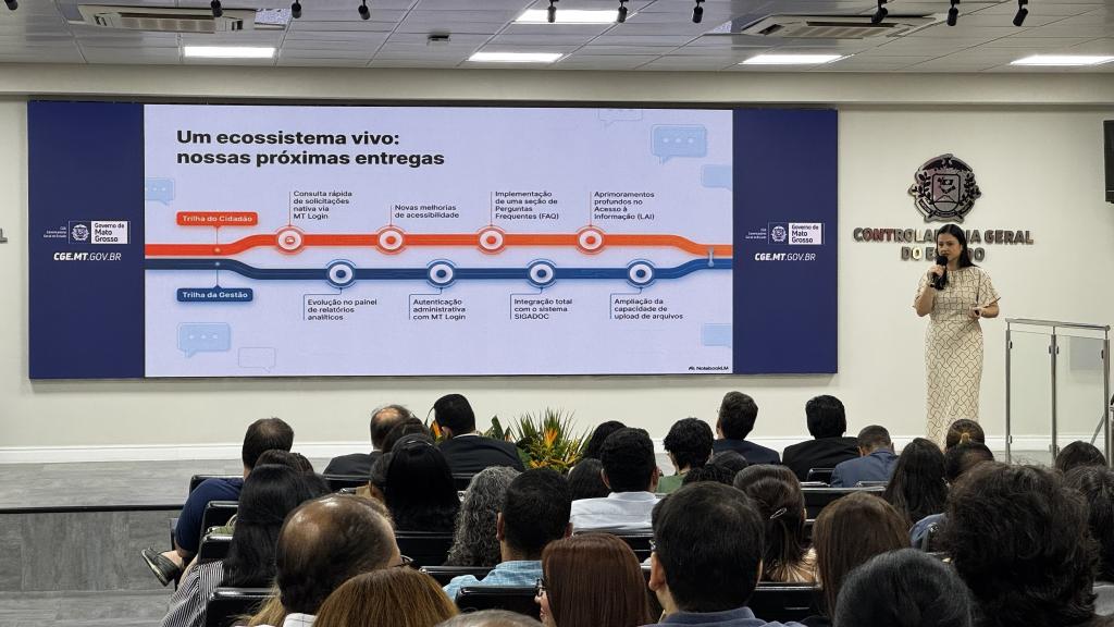Fale Cidadão 2.0 e Painel de Ouvidoria ampliam transparência e eficiência nos serviços públicos - Secretária adjunta de Ouvidoria-Geral e Transparência da CGE, Karen Oldoni, apresentou as plataformas